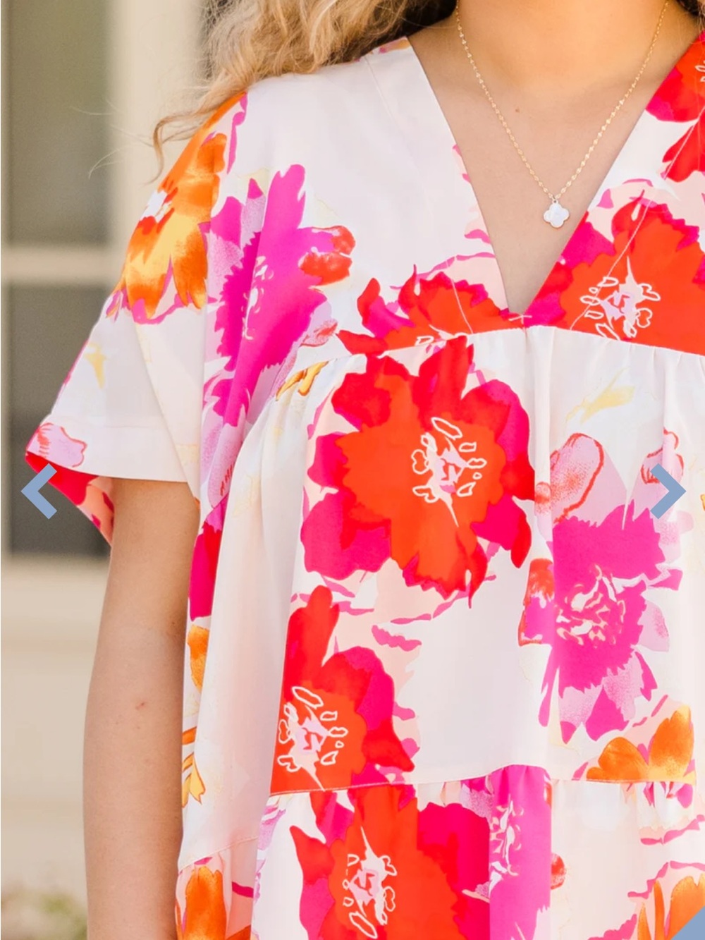 NWOT Chic Soul Floral V-Neck Tunic in Pink, Orange & Cream - Picture 3 of 7